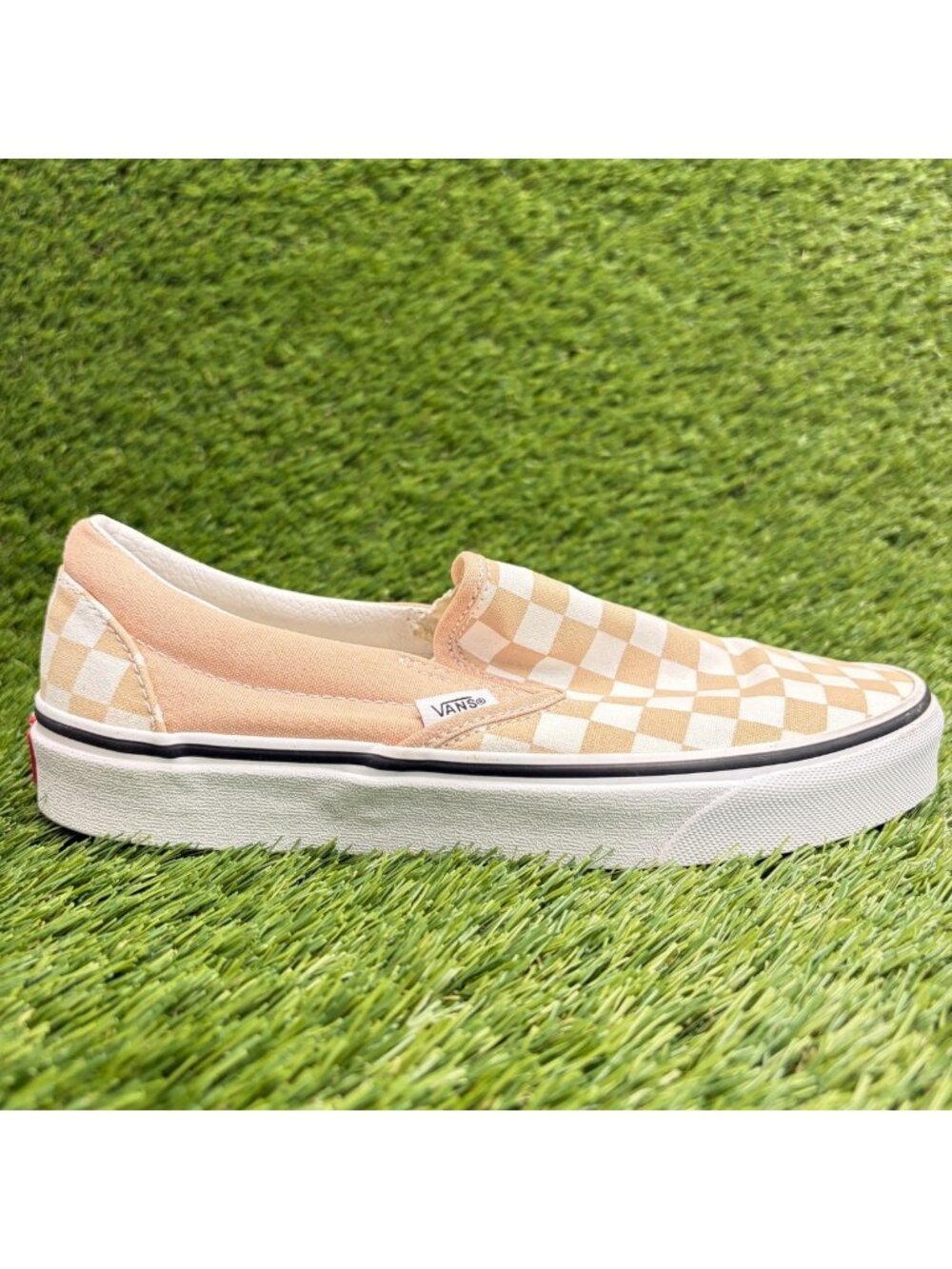 Vans Classic Slip-On Womens Size 7.5 Soft Peach White Athletic Shoes Sneakers